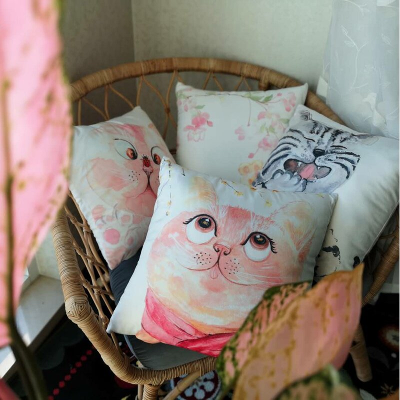 PS10007 4 Hayasdan+Throw+Pillow